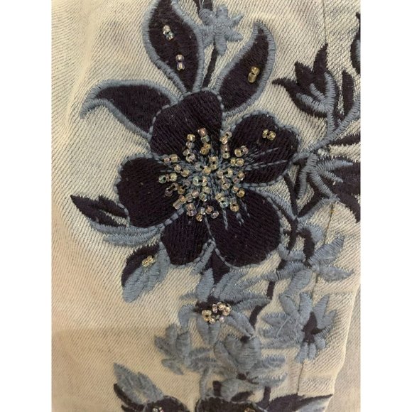 Northern Reflections Women Size 8 Crop Straight floral Embroidered jeans 29 x 24 - Picture 13 of 13